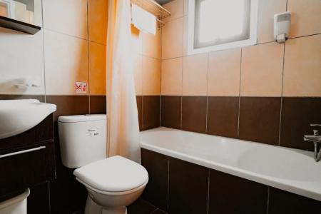 Penelope Beach Apts - 8