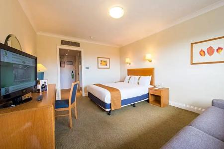 Holiday Inn Edinburgh Zoo by IHG - 72
