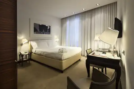 Unahotels Cusani Milano - 12