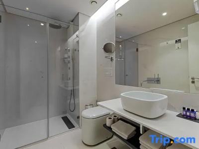 The 7, Suites, Studios & Apartments - 38