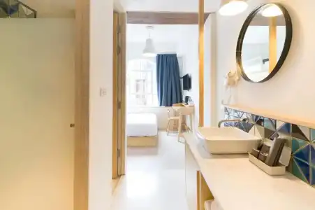The Pattern Service Apartment - 105