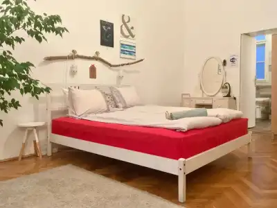 Gaia Astoria - 53