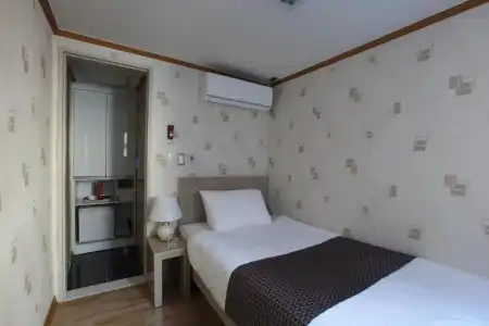 Daewoo Inn - 15