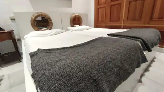 Pensión Pérez Montilla - 76