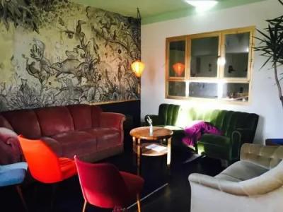 Hostel & Garten Eden - 12