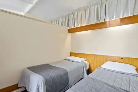 Riverfront Motel & Restaurant - 53