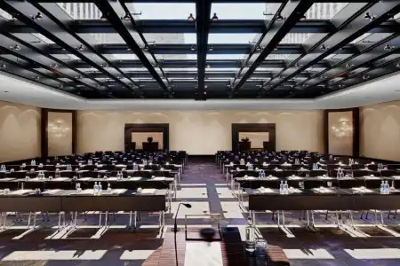 Hyatt Regency Düsseldorf - 10