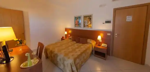 Solaria - 40