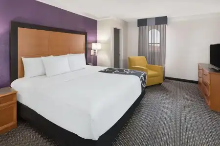 Baymont by Wyndham Greenville Woodruff Rd - 29