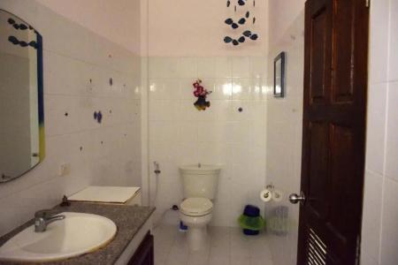 Sanuk bungalows - 18