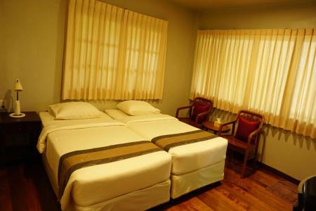 Baan Klang Aow Beach Resort - 13