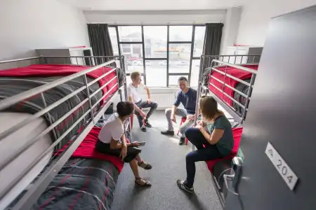 Urbanz - Hostel - 15