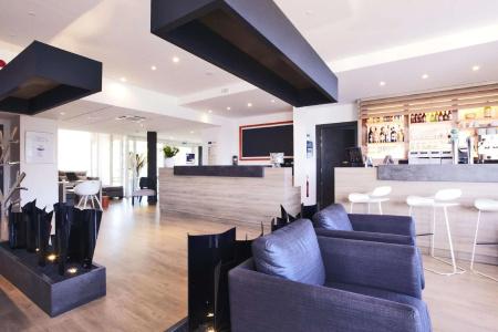 Kyriad Prestige Vannes Centre – Palais Des Arts - 1