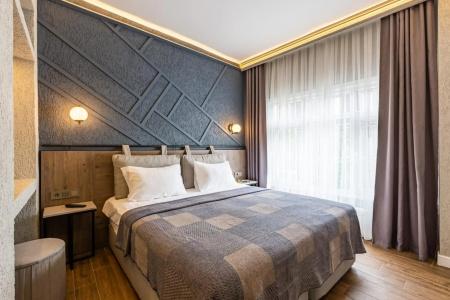 Seraglio & Suites - 2