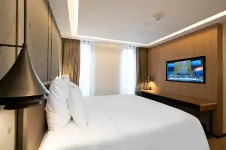Novotel Suites Bangkok Sukhumvit 34 - 25