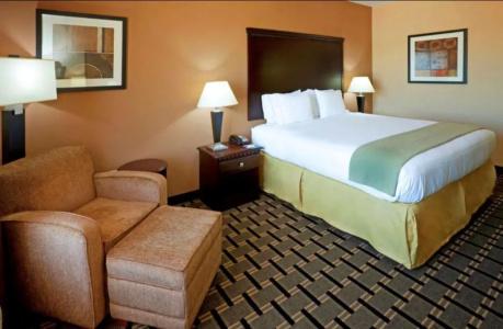 Comfort Inn & Suites Dallas Medical - Market Center - 24