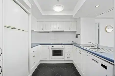 Crystal Bay on the Broadwater - 421