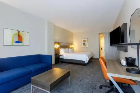 Holiday Inn Express Tampa N I-75 - University Area by IHG - 3