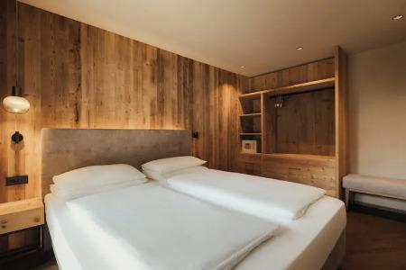 Waldrast - Forestside Living - 34