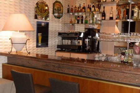 Cecil Metz Gare - 12