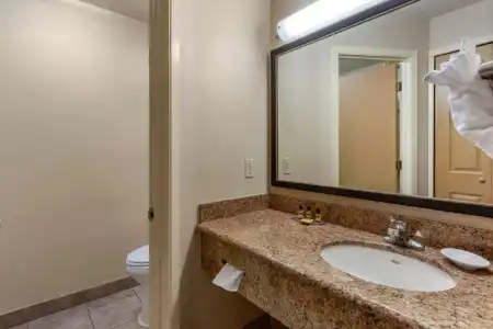 Best Western Plus Las Vegas West - 61