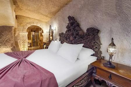 Eyes Of Cappadocia Cave - 289