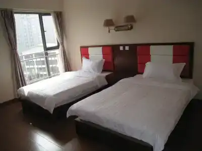 Chun Tian Hui Gu Holiday - 2