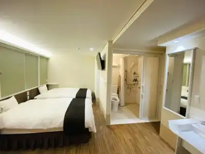 Sun Plaza - 4