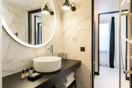 Laz' Spa Urbain Paris - 83