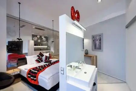 Karoly Corner Residences - 124
