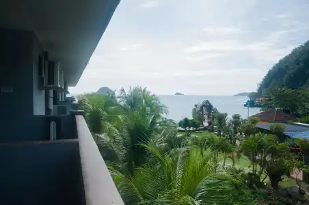 Penarak Bamboo Beach Motel - 20