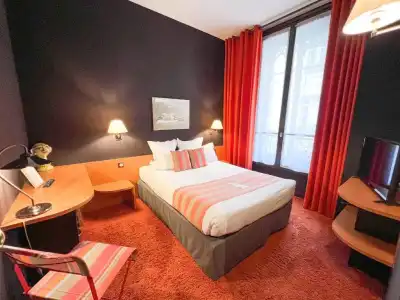 Globe et Cecil Hôtel - 115