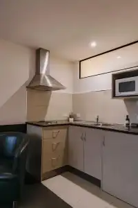 429 Apartments and Suites - 51