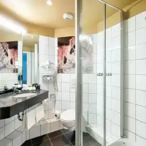 Leonardo Boutique Duesseldorf - 7