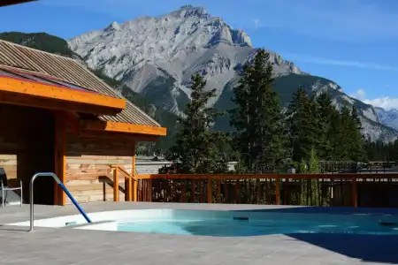 Moose And Suites - 40