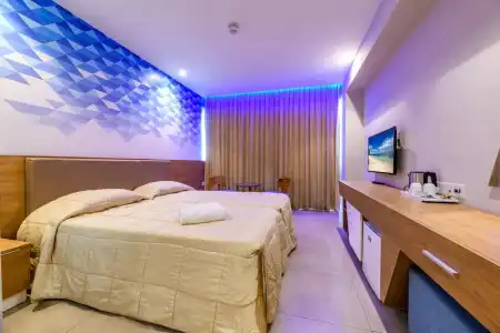 Tasia Maris Seasons - Adults Only - 108