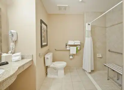 Hampton Inn Wilmington - University Area/Smith Creek Station - 8