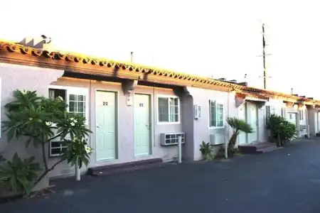 Beacon Motel - 3