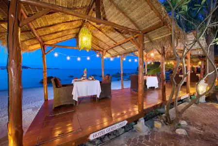 Crystal Bay Yacht Club Beach Resort - 26