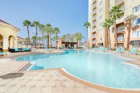 The Point & Suites Orlando - 10