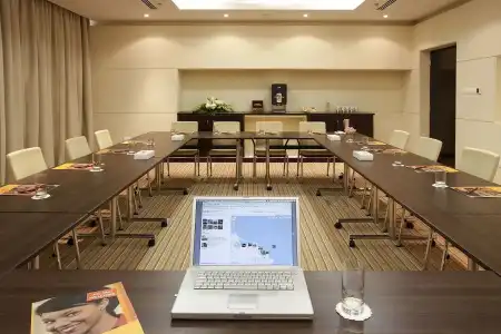 Ibis Muscat - 4