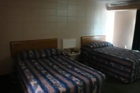 Economy Inn - 6