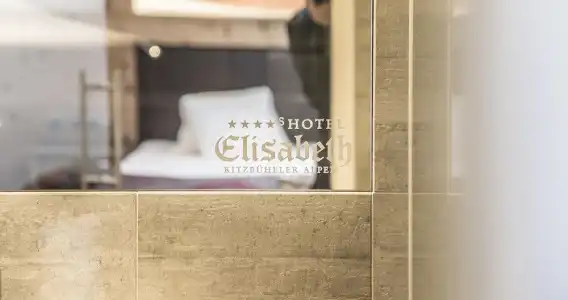 Elisabeth - 35