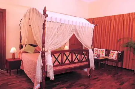 Grand Oriental - 23