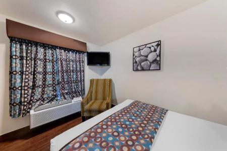 Anaheim Discovery Inn and Suites - 34