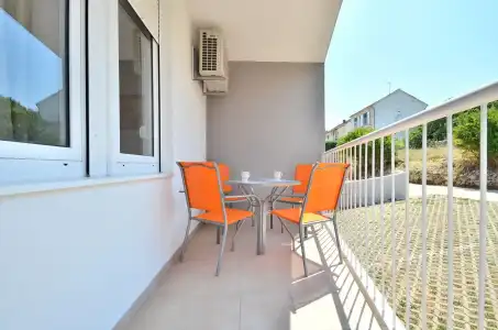 Bretia Apartments - 6