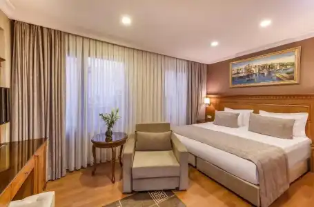 Royan Suites - 10