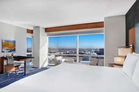 Grand Hyatt DFW - Connected to the airport - 43