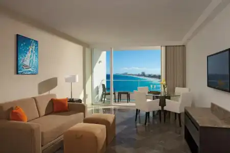 Krystal Cancun - 7