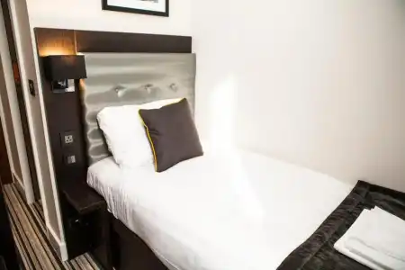 The Tudor Inn - 67